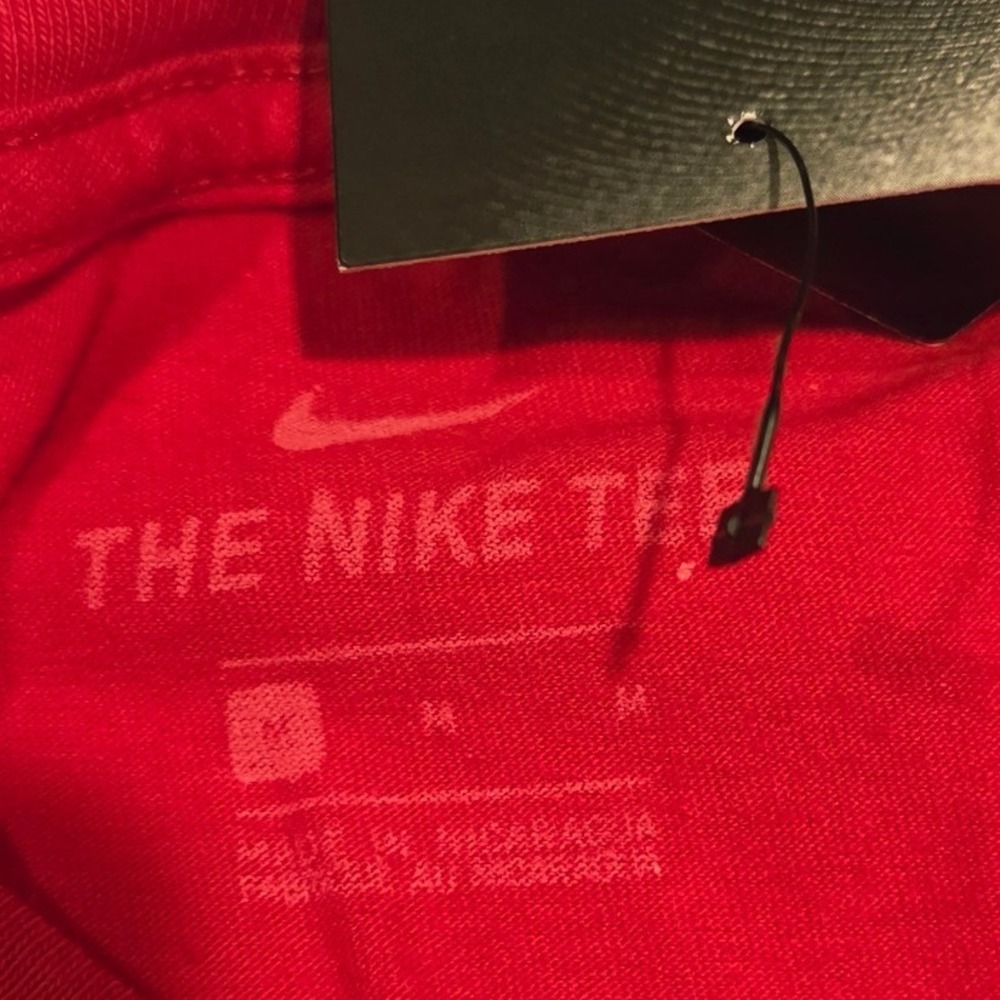 Nike T-Shirt Mens Medium Red NEW Boston Red Sox MLB Graphic Short Sleeve Tee - Picture 3 of 8